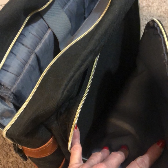 Back Pack Black. - Picture 4 of 6